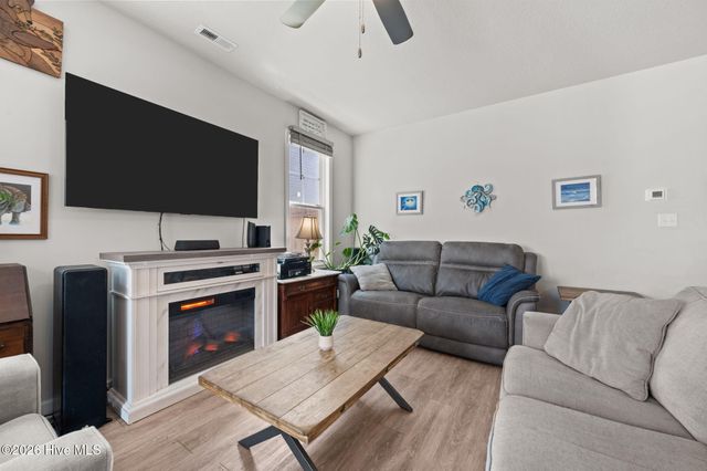 2031 Folkstone Woods Lane, Holly Ridge, NC 28445