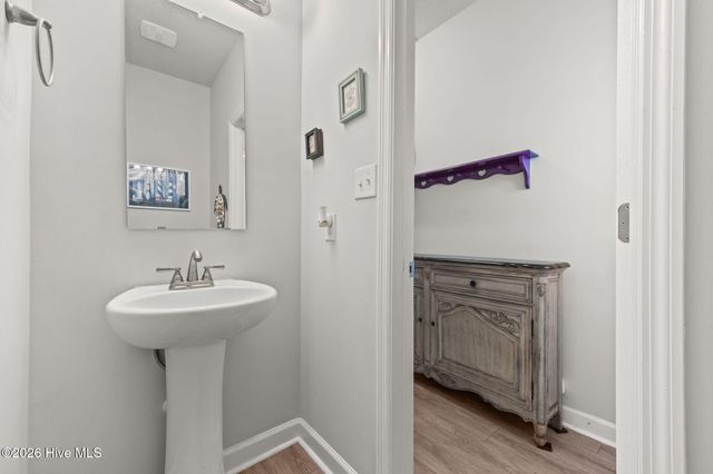 2031 Folkstone Woods Lane, Holly Ridge, NC 28445