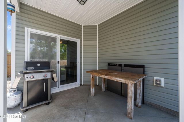 2031 Folkstone Woods Lane, Holly Ridge, NC 28445