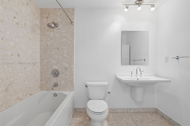 6580 Indian Creek Dr 304, Miami Beach, FL 33141