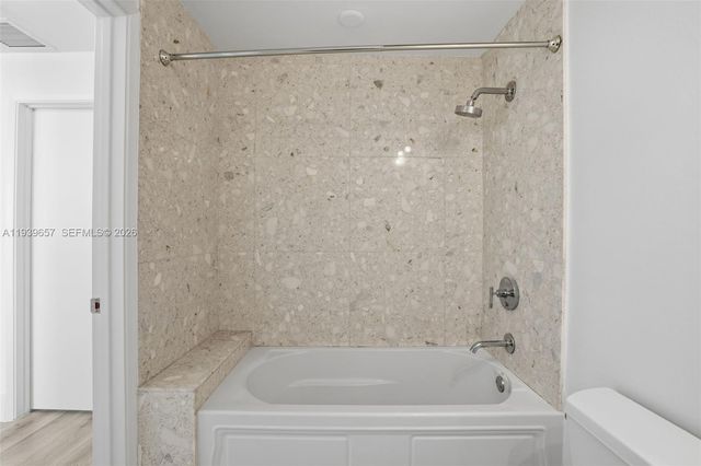 6580 Indian Creek Dr 304, Miami Beach, FL 33141