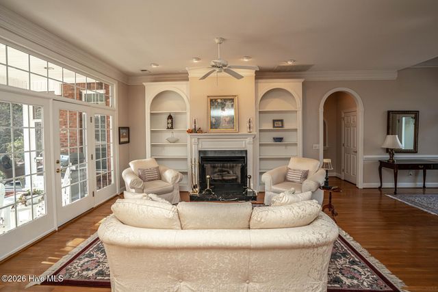 523 Candlewick Lane SW, Ocean Isle Beach, NC 28469