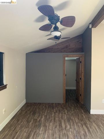 208 Circuit DR, Roseville, CA 95678