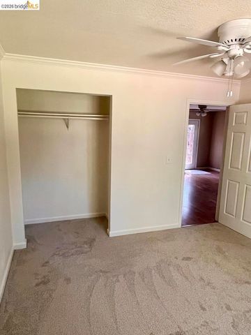 208 Circuit DR, Roseville, CA 95678
