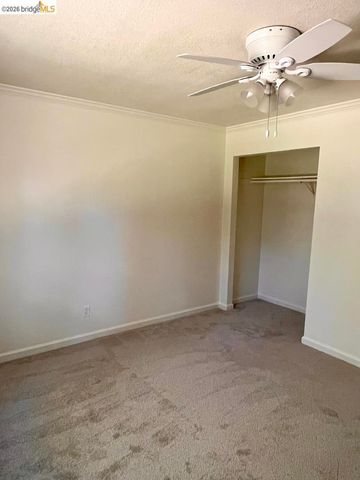 208 Circuit DR, Roseville, CA 95678