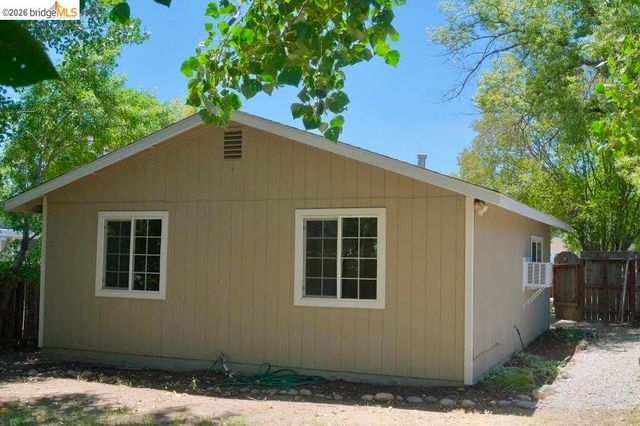 208 Circuit DR, Roseville, CA 95678