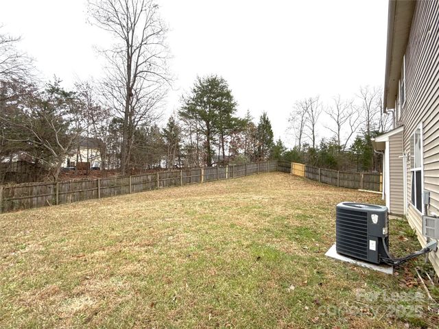 13802 Plowdon Court, Charlotte, NC 28215