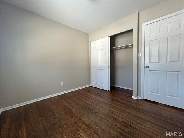 5319 Grove Avenue, St Louis, MO 63135