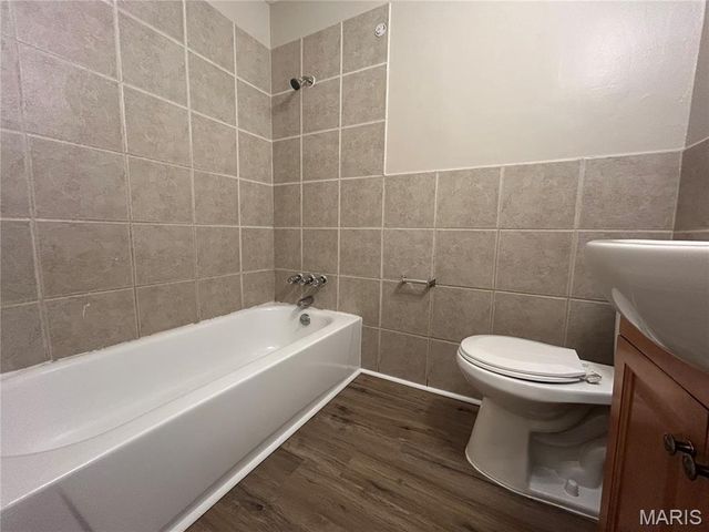 5319 Grove Avenue, St Louis, MO 63135
