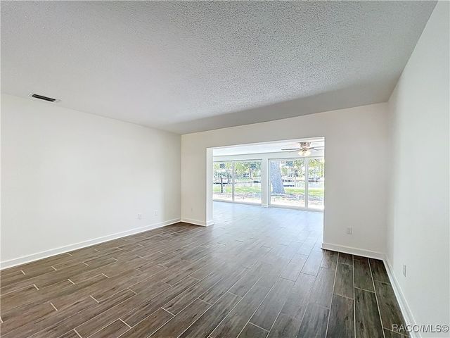 11309 W Bayshore Drive, Crystal River, FL 34429