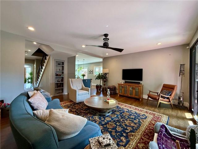 250 Sunset Avenue NW, Atlanta, GA 30314