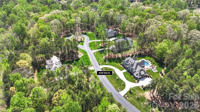 6140 Volte Drive, Charlotte, NC 28227