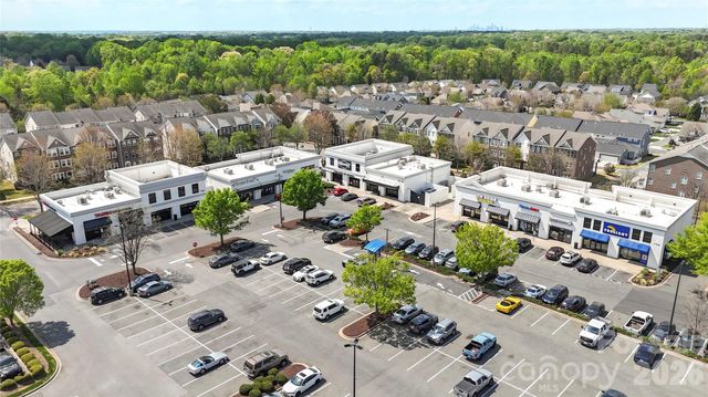 6140 Volte Drive, Charlotte, NC 28227