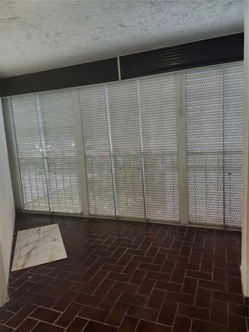 16251 Golf Club Road 212, Weston, FL 33326
