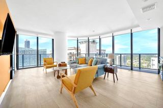 55 SW 9th St 3306, Miami, FL 33130