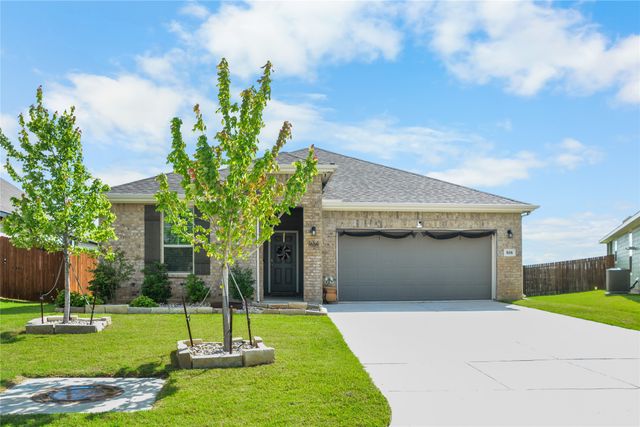 808 Jaguar Ridge, Godley, TX 76044