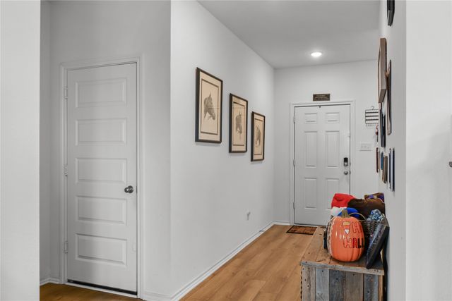 808 Jaguar Ridge, Godley, TX 76044