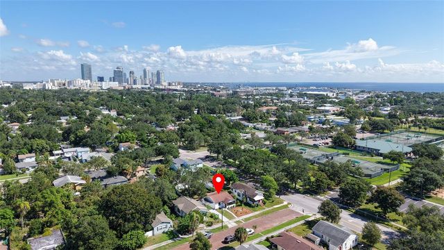 711 19TH AVENUE S, St Petersburg, FL 33705