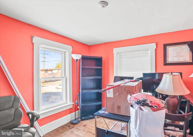 4 S PENN ST, Hanover, PA 17331