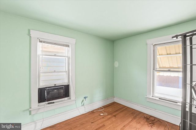 4 S PENN ST, Hanover, PA 17331