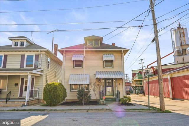 4 S PENN ST, Hanover, PA 17331