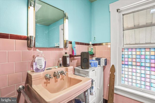 4 S PENN ST, Hanover, PA 17331
