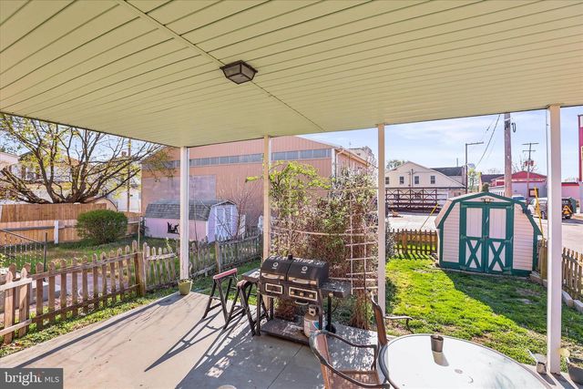 4 S PENN ST, Hanover, PA 17331