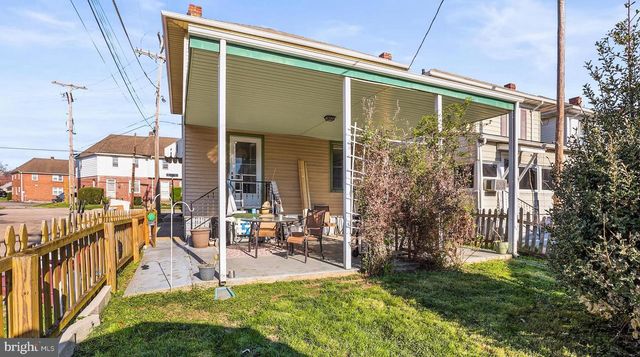4 S PENN ST, Hanover, PA 17331