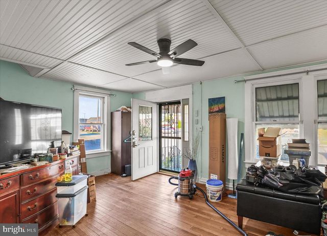 4 S PENN ST, Hanover, PA 17331