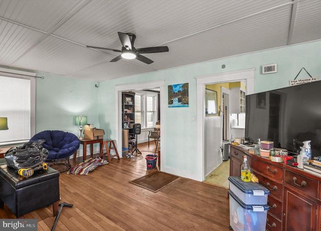 4 S PENN ST, Hanover, PA 17331