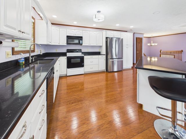 5233A Beechcrest Drive, Cross Lanes, WV 25313
