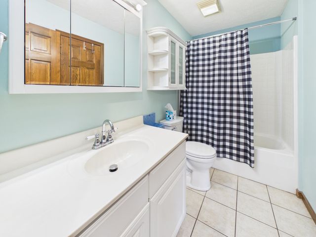5233A Beechcrest Drive, Cross Lanes, WV 25313