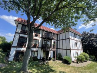 13 Skyline Drive 16, Fishkill, NY 12524
