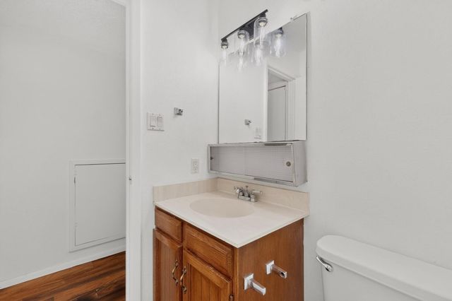 52 Calle San Blas NE, Albuquerque, NM 87109