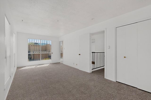 52 Calle San Blas NE, Albuquerque, NM 87109