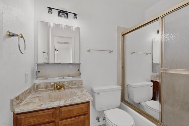 52 Calle San Blas NE, Albuquerque, NM 87109