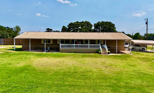 934 Tiffany Street, Reno, TX 76020