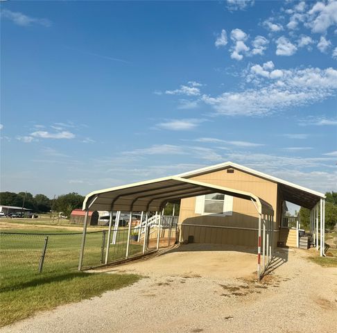 934 Tiffany Street, Reno, TX 76020