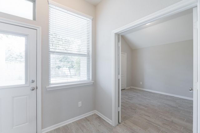 87 Bloomhill Place, The Woodlands, TX 77354