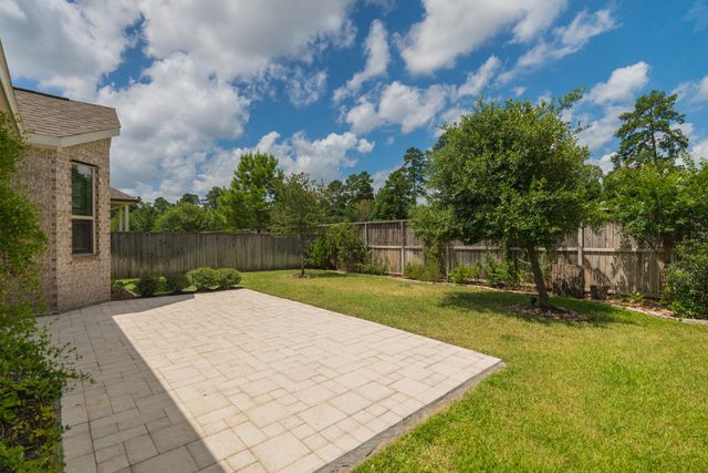87 Bloomhill Place, The Woodlands, TX 77354