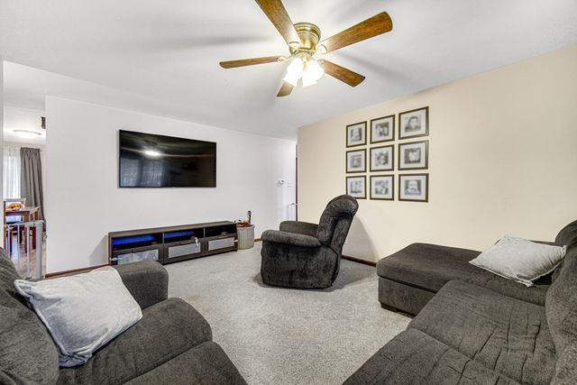 1069 FLAMINGO Lane, Bradley, IL 60915