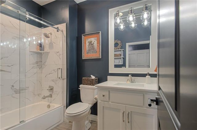 11475 S Waterford Drive, Olathe, KS 66061