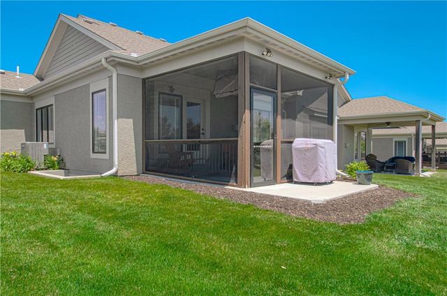 11475 S Waterford Drive, Olathe, KS 66061