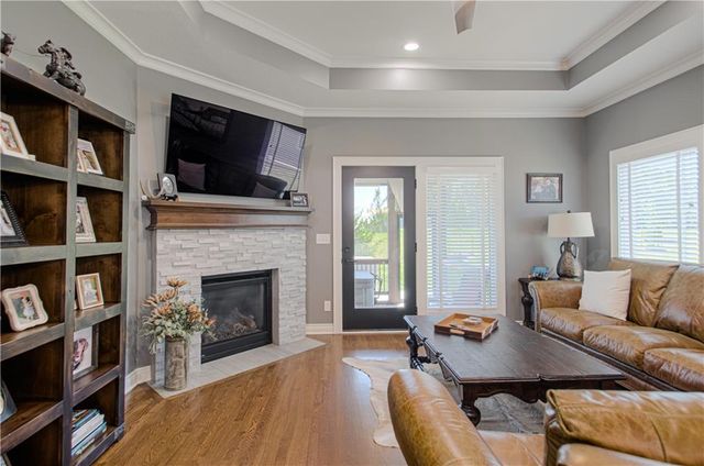 11475 S Waterford Drive, Olathe, KS 66061