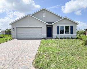 920 NE 10th ST, Cape Coral, FL 33909