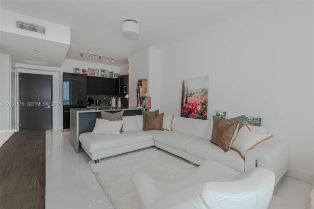 1080 Brickell Ave 3405, Miami, FL 33131