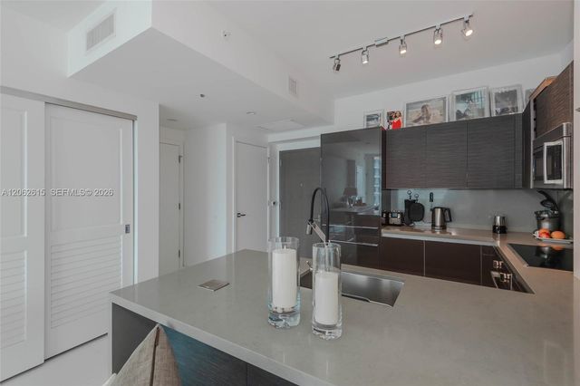 1080 Brickell Ave 3405, Miami, FL 33131