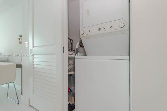 1080 Brickell Ave 3405, Miami, FL 33131