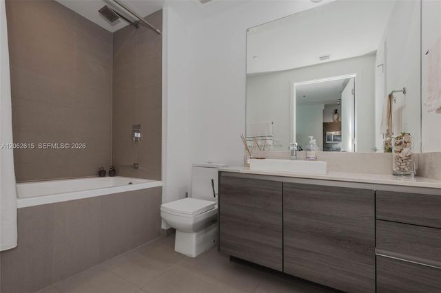 1080 Brickell Ave 3405, Miami, FL 33131
