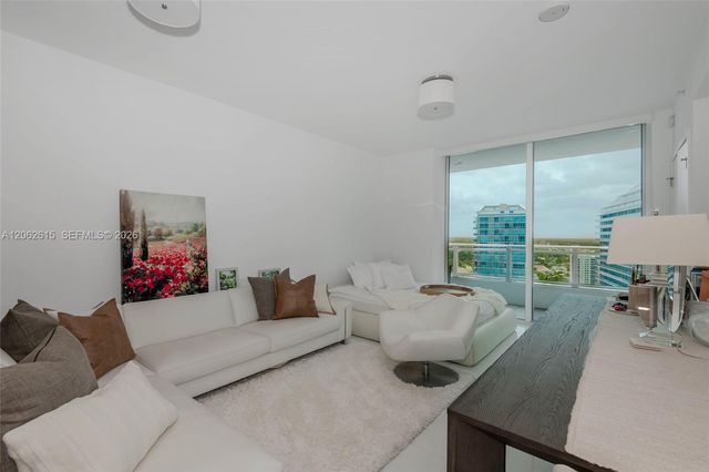 1080 Brickell Ave 3405, Miami, FL 33131